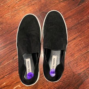 Steve Madden Slip Ons